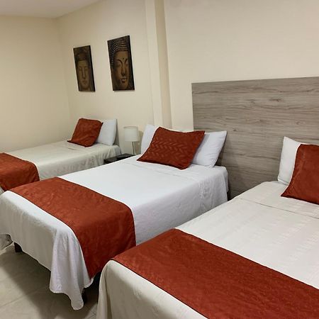 Hotel Las Mercedes Airport-Quito Табабела Екстериор снимка