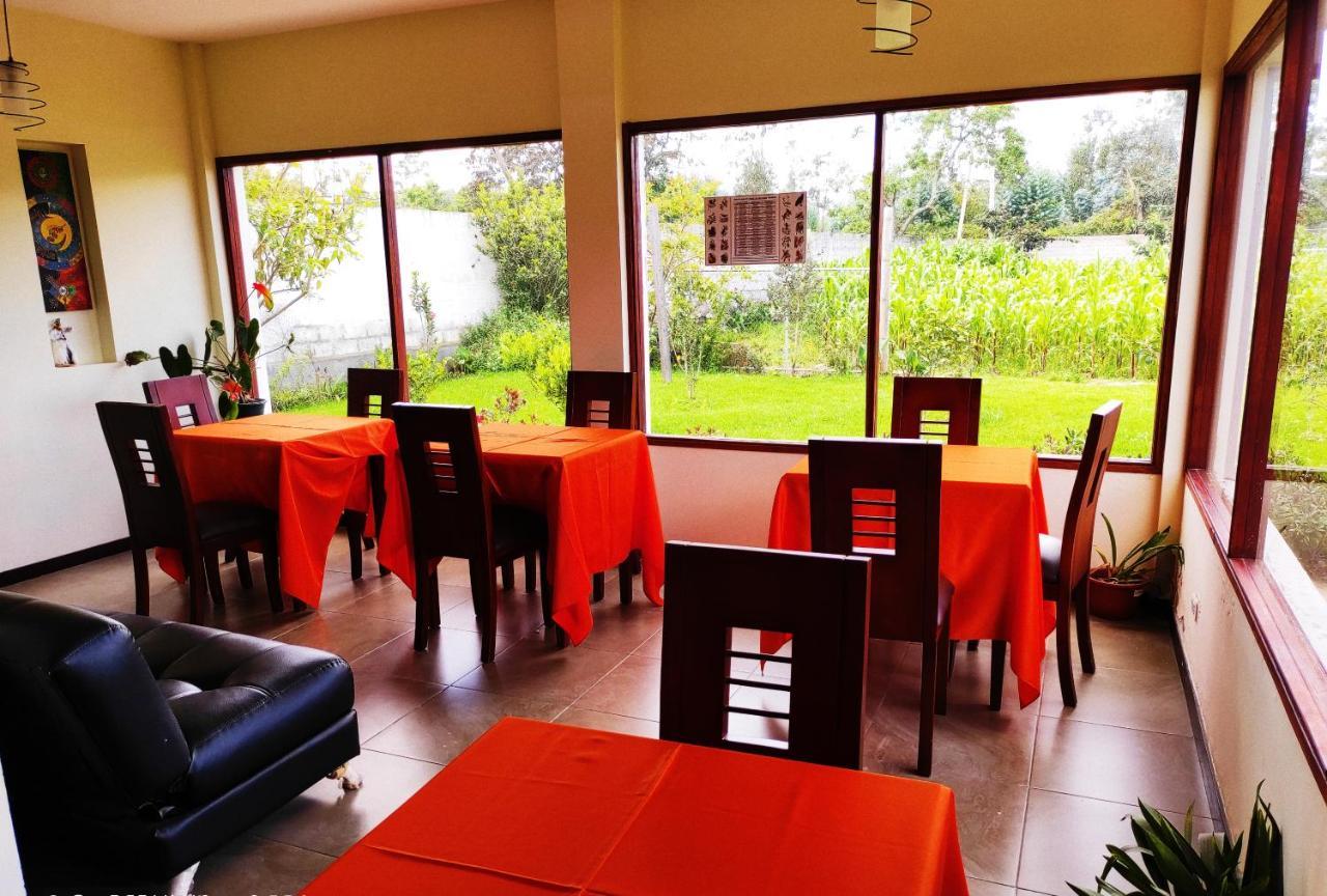 Hotel Las Mercedes Airport-Quito Табабела Екстериор снимка