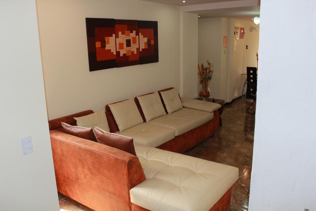 Hotel Las Mercedes Airport-Quito Табабела Стая снимка