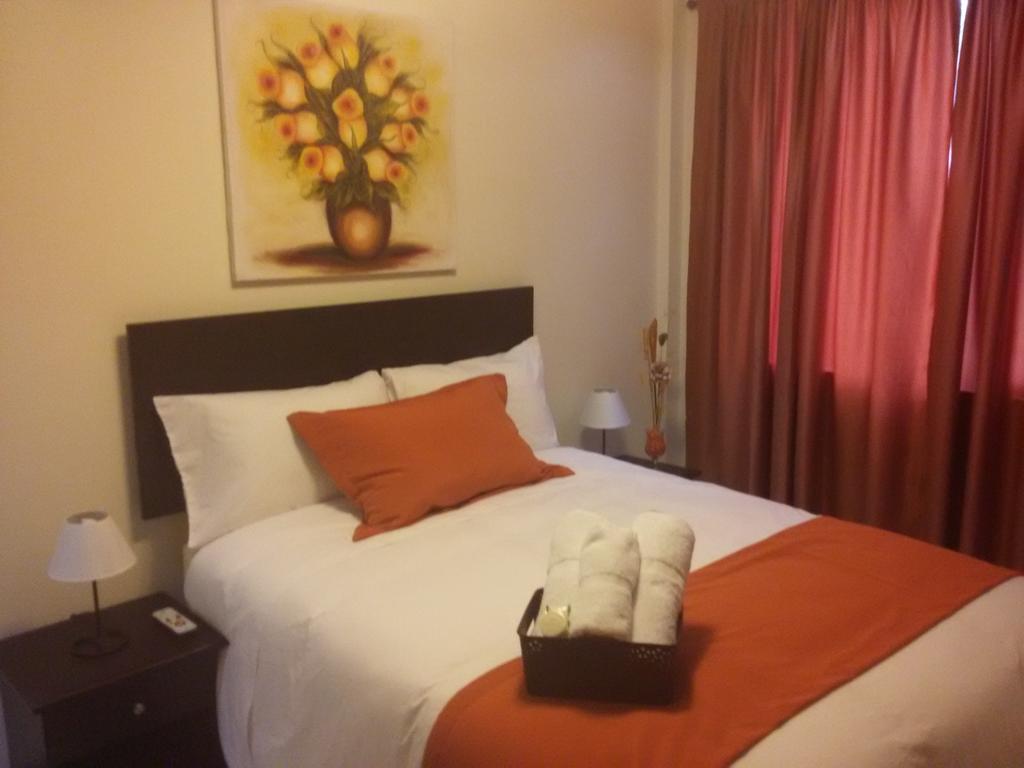 Hotel Las Mercedes Airport-Quito Табабела Стая снимка