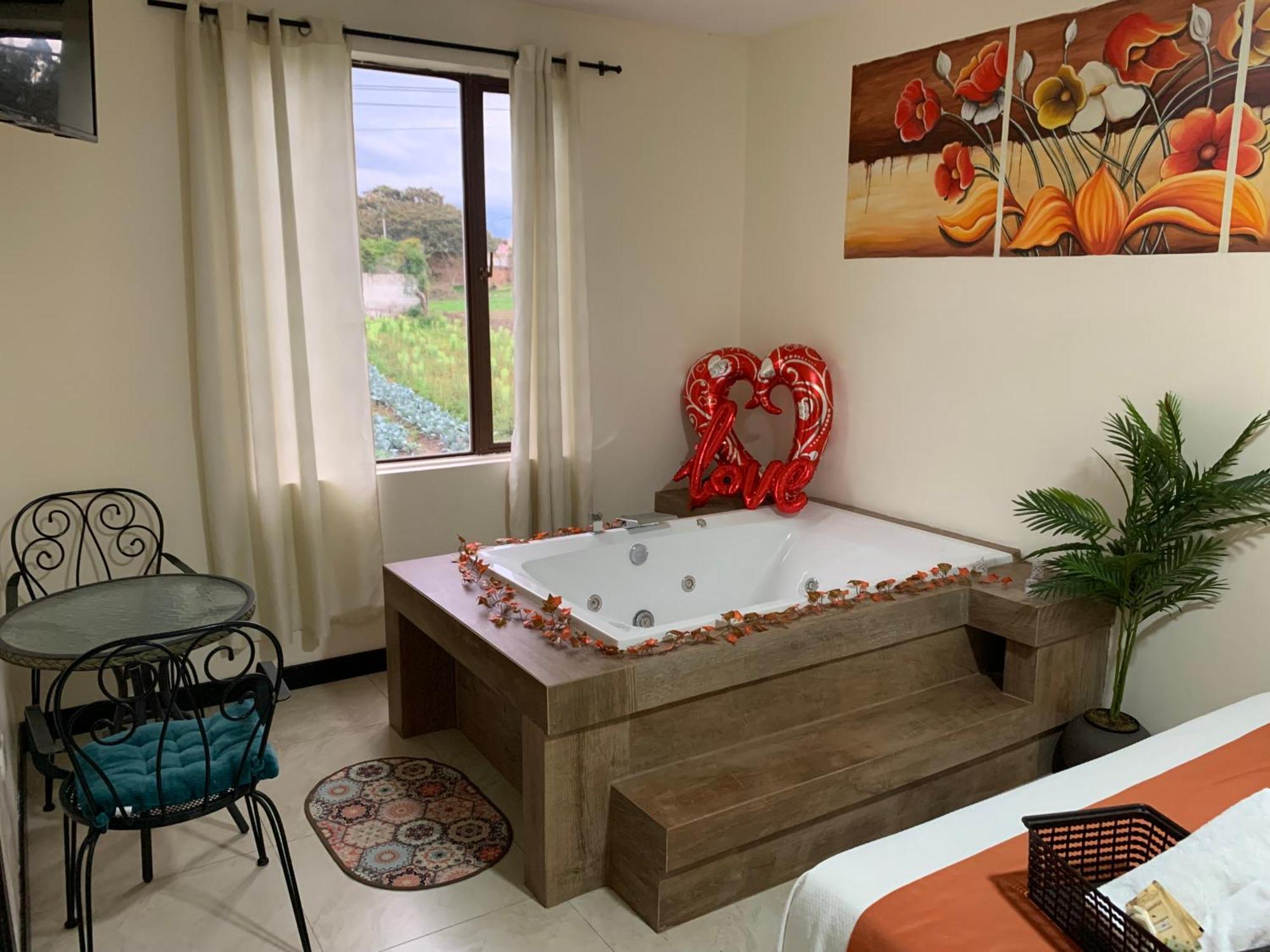 Hotel Las Mercedes Airport-Quito Табабела Екстериор снимка