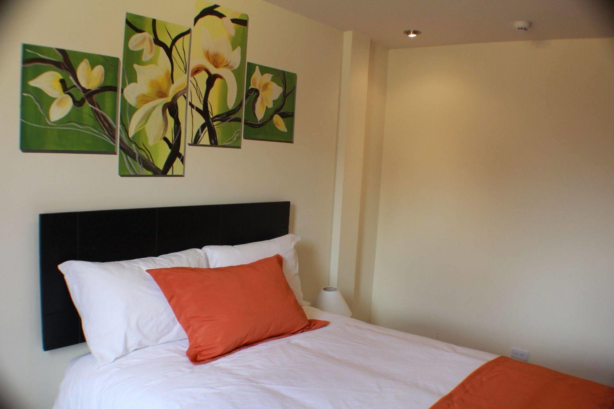 Hotel Las Mercedes Airport-Quito Табабела Екстериор снимка